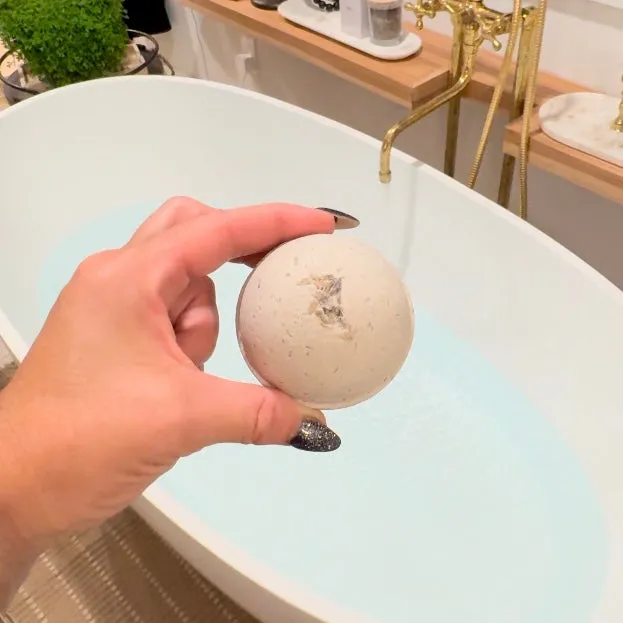 Organic Lavender Relaxation Bath Bomb